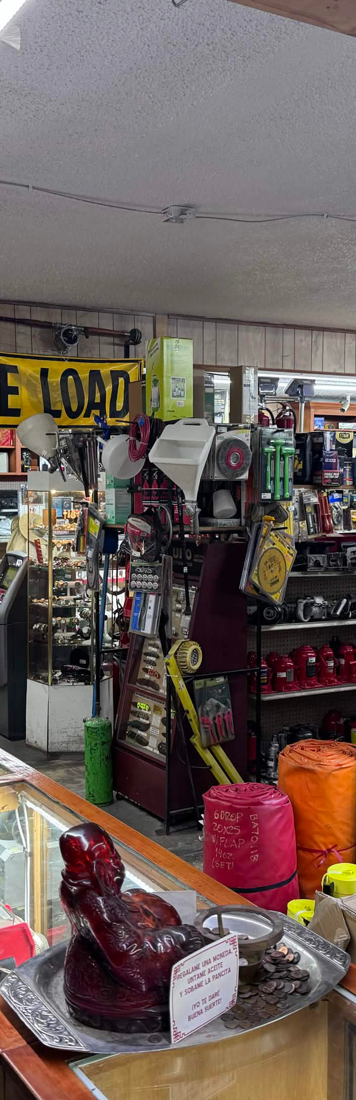 <h1><strong>Your Neighbors. Your Pawn Shop.</strong></h1>